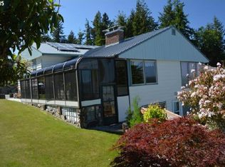 1434 N 10th Ct, Coos Bay, OR