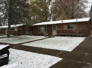 22162 Malden Ave, Farmington Hills, MI 48336