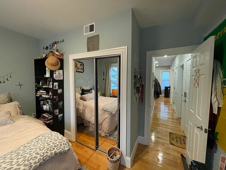 67 Pearl St #2 — Photo 14