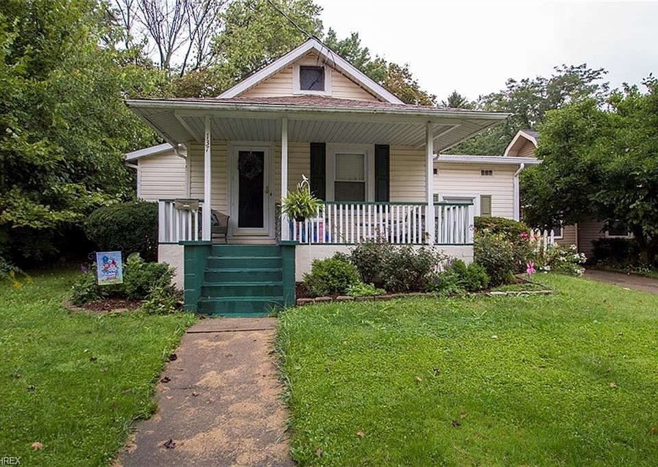 1st image of 137 Bradway St