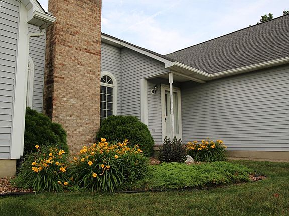 2nd image of 2245 Valley Vista Dr