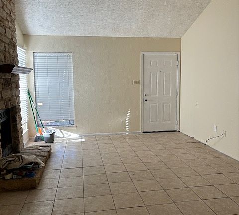 2nd image of 1009 Country Aire Dr #B