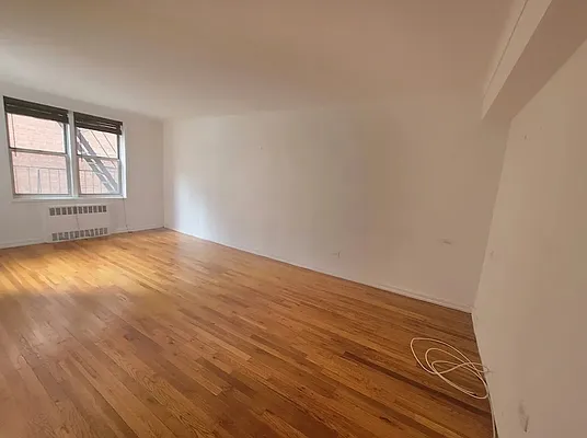 Rented by Voro Purple LLC | media 8