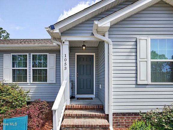 4th image of 1053 Springdale Road