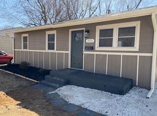 1424 W Hamilton St, Springfield, MO 65802