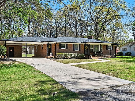 3rd image of 235 Cantiberry Dr