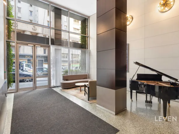 100 West 58th Street image 15 of 17