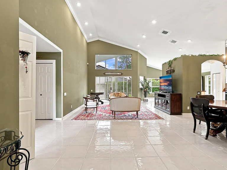 6850 Grenelefe Rd — Photo 10