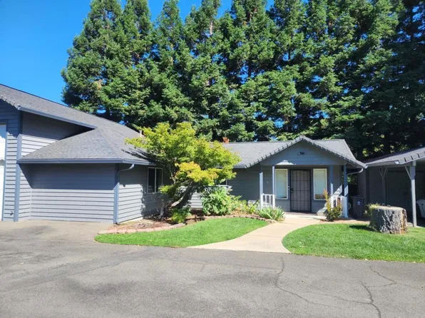 1218 SW 5th St Unit B, Grants Pass, OR 97526