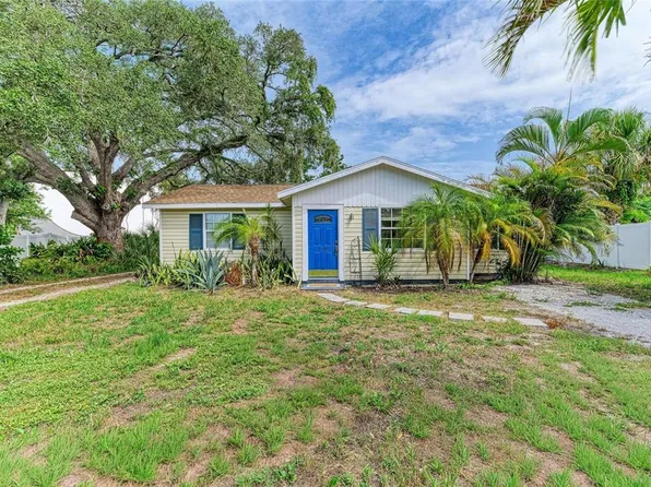 1300 Loma Linda Ct, Sarasota, FL 34239