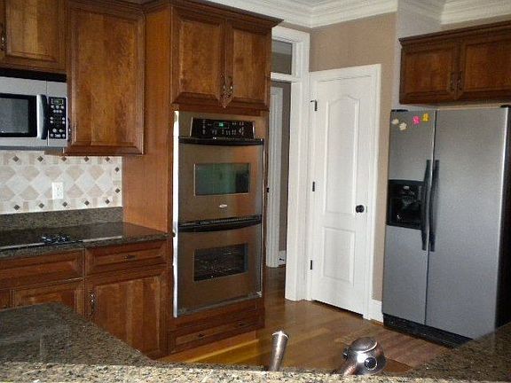 STAINLESS APPLIANCES