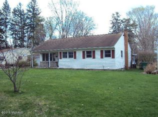 520 Darwin St, Cassopolis, MI 49031