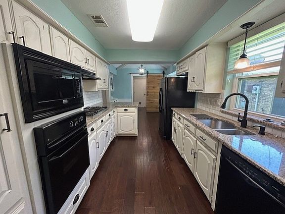 4th image of 1026 Goldenrod Dr