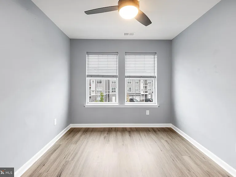 62 Rome Way — Photo 22