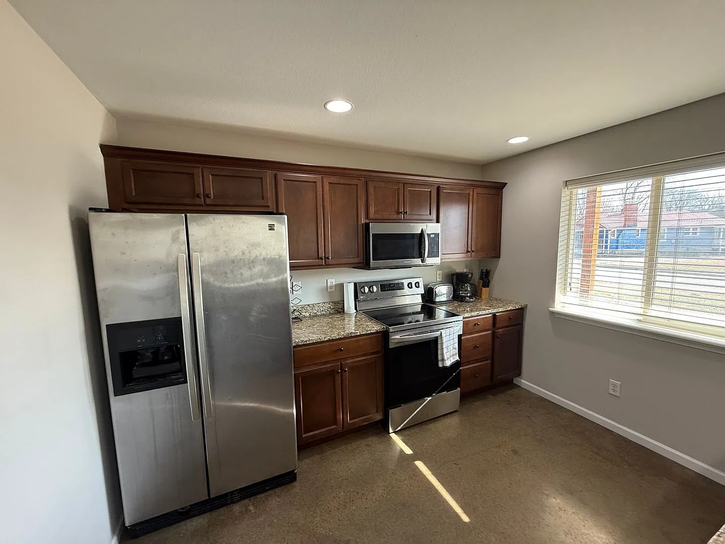 Nowells Subdivision Town Homes - Fully Furnished and Utilities Included — Photo 1