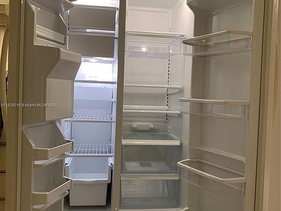 4th image of 18181 NE 31st Ct APT 2104