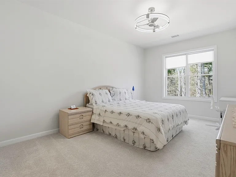 4 Winslow Ln #410 — Photo 19
