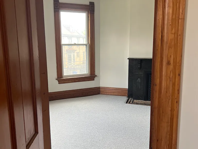 183 S 19th St #1 — Photo 90