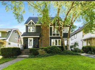 1569 Parkwood Rd, Lakewood, OH