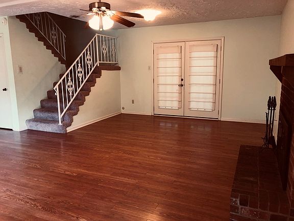 2nd image of 3813 Water Oak St