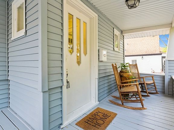 3rd image of 864 Mason Ln