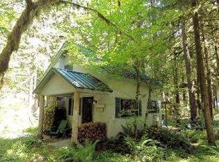 24730 E Hemlock Dr, Rhododendron, OR 97049