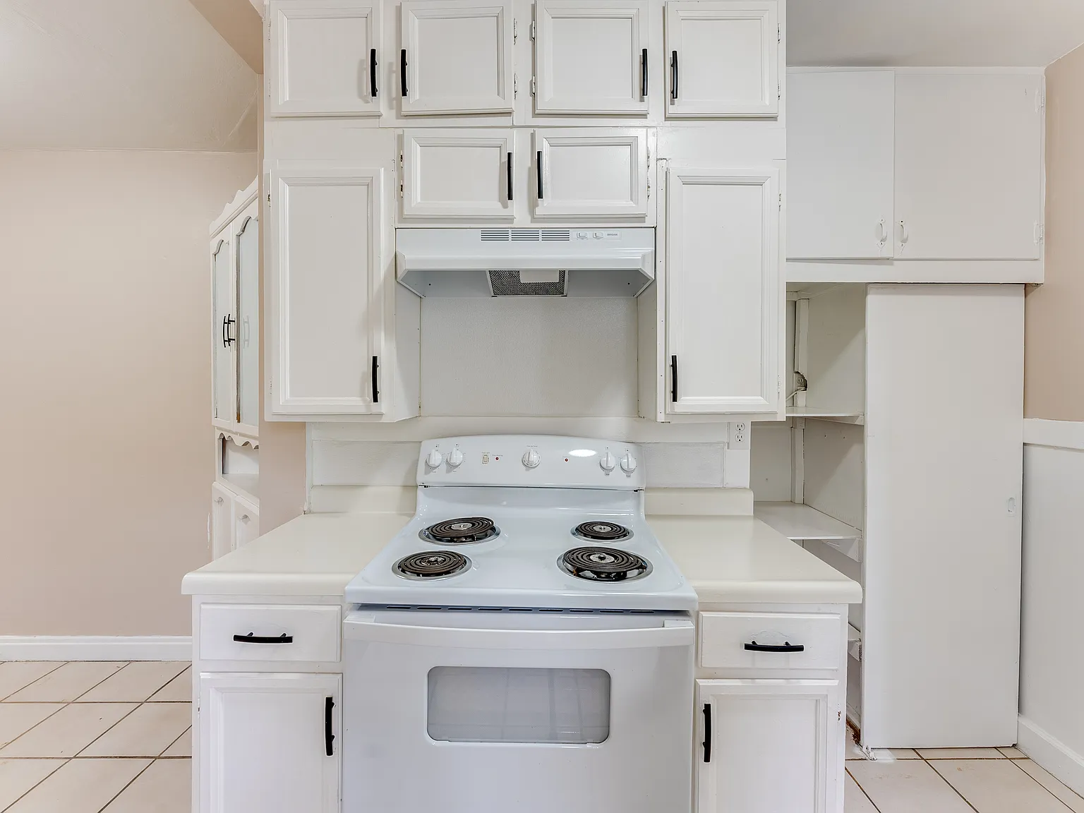 3 bed, 1100 sqft, $1,050 — Photo 3