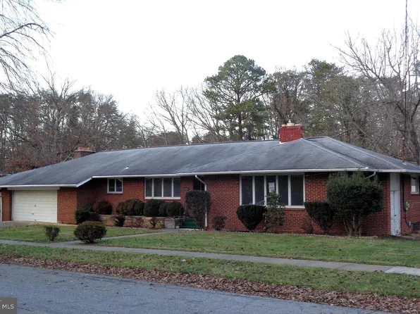 10200 Buena Vista Ave, Lanham, MD 20706