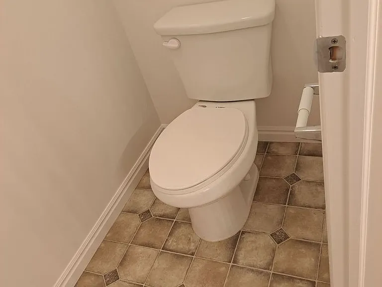 1144 S 1420 E — Photo 16