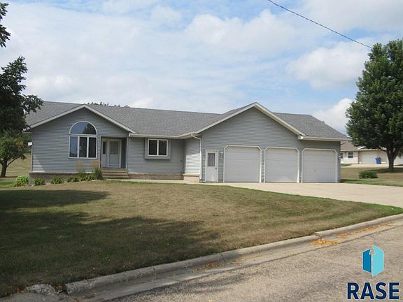 2nd image of 241 6th St