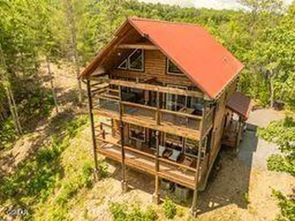 113 Little Round Top Ln, Sevierville, TN 37862