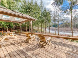 65044 E Sandy River Ln, Rhododendron, OR 97049