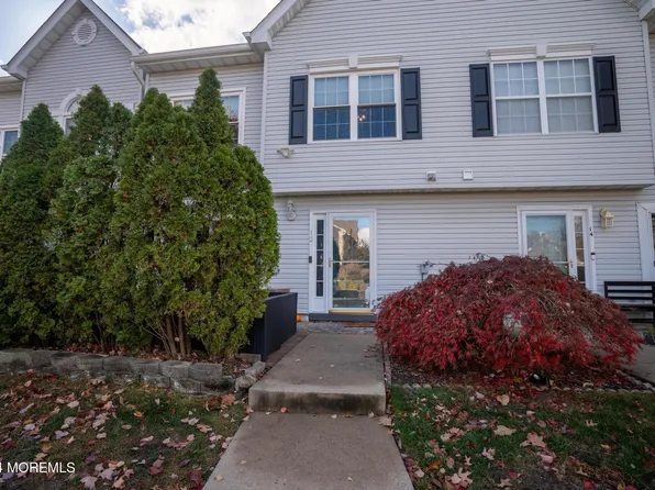 12 Dover Court, Tinton Falls, NJ 07712