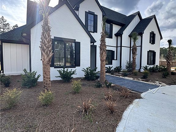 2nd image of 20 Club Dr