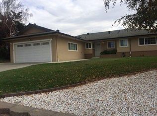 1231 Sunset Dr, Hollister, CA