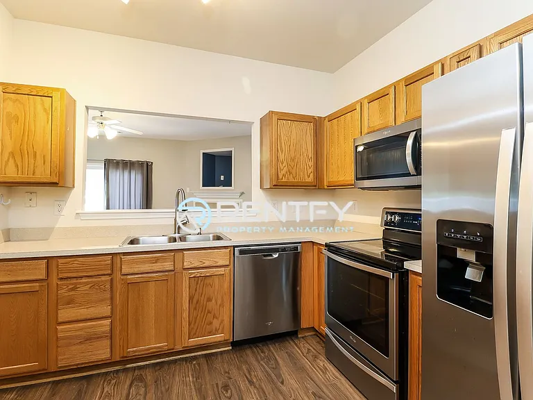 18478 Streamline Ct — Photo 7
