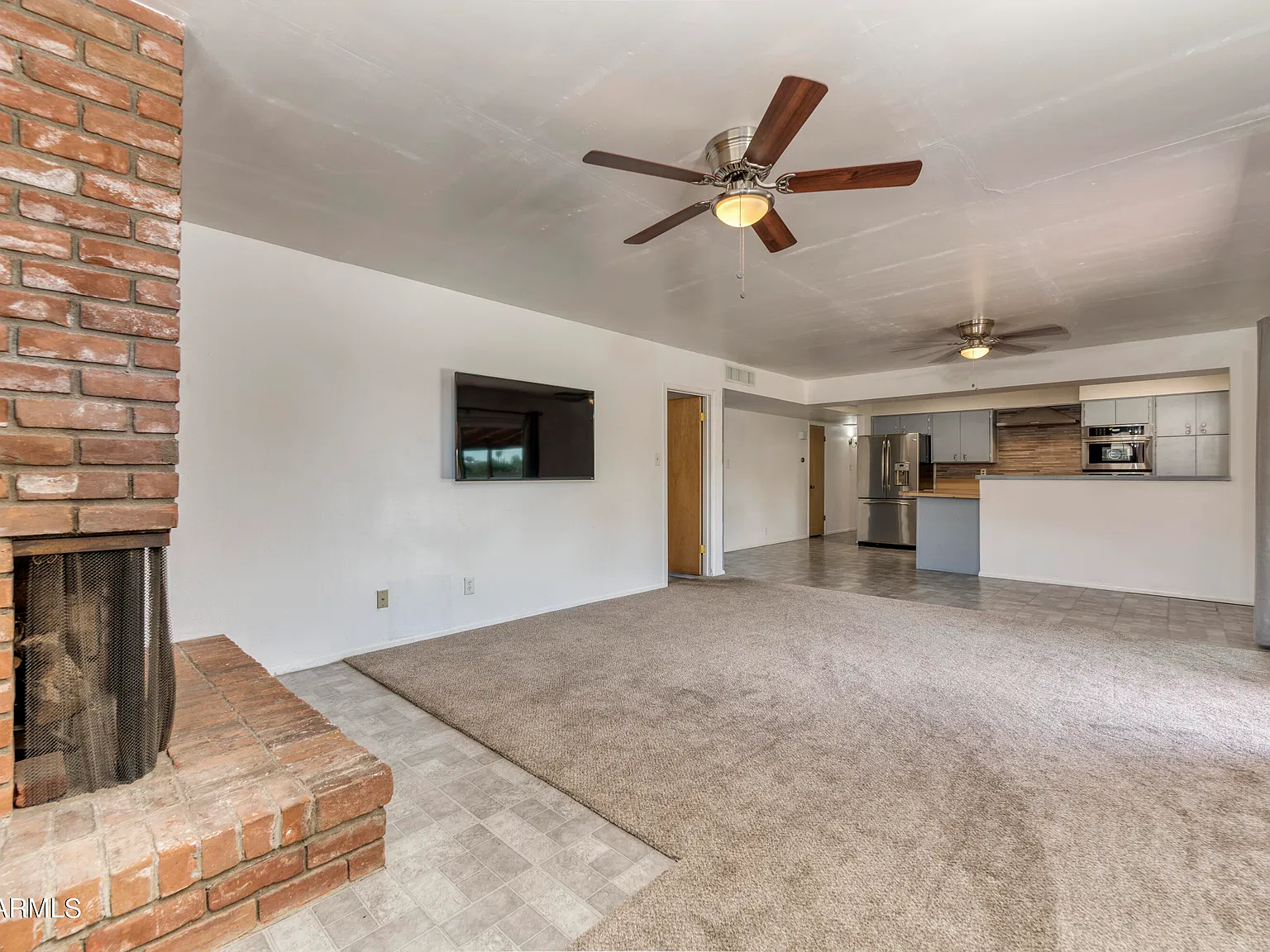 4 bed, 3.0 bath, 2378 sqft, $3,400 — Photo 4