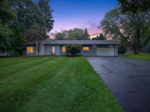 163 Robinson Rd, Jackson, MI 49203