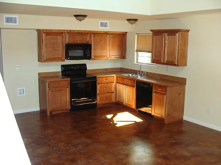 128 Meadow Park Cir #128 — Photo 13