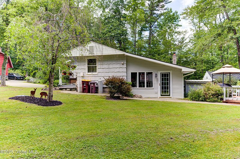 4th image of 23-24 Lilly Lane