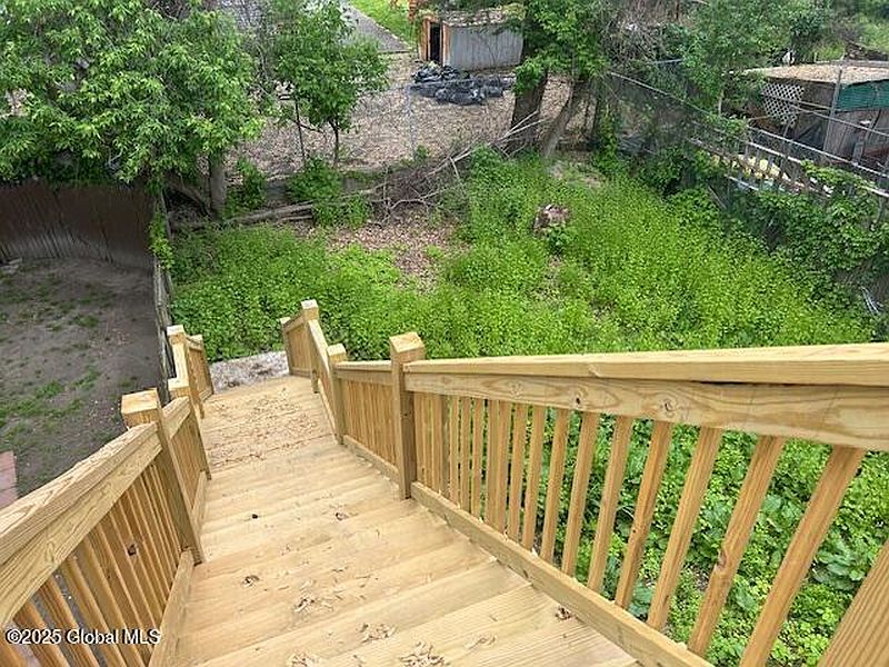 4th image of 3230 6th Avenue
