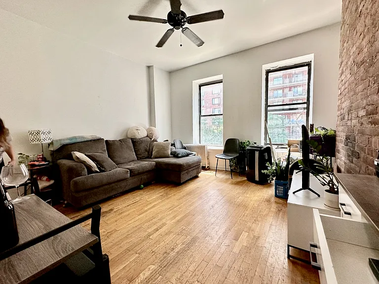 13 W 100th St #4B — Photo 2