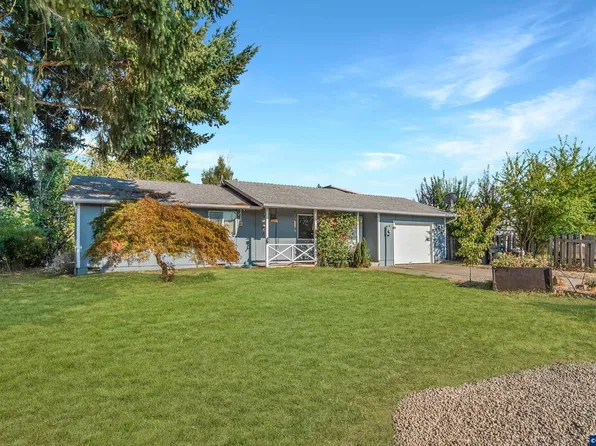 265 S 7th St, Jefferson, OR 97352