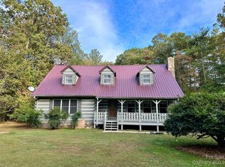185 Ballenger Rd, Flat Rock, NC 28731