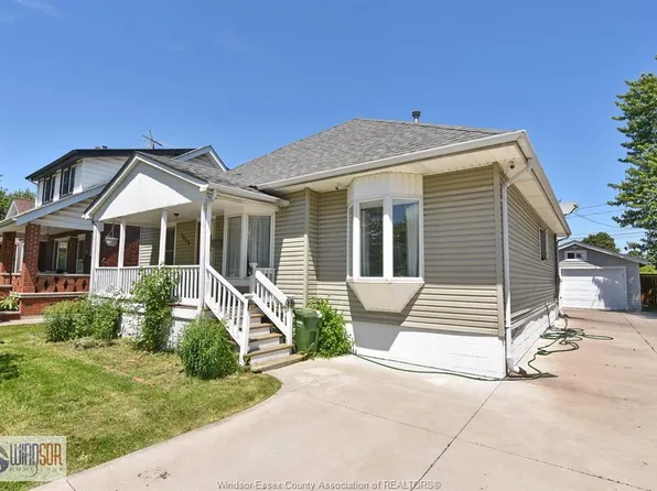 1628 Moy Ave, Windsor, ON N8X 3J8