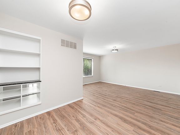 5th image of 7346 Country Creek Way Unit 8