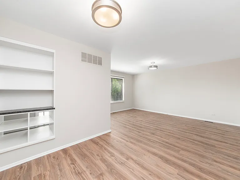 7346 Country Creek Way #8 — Photo 5