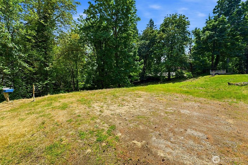 4th image of 54 Raft Island Drive NW