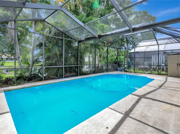 9330 NW 53rd Ct, Sunrise, FL 33351