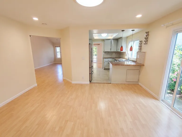 4653 Dinuba St — Photo 7